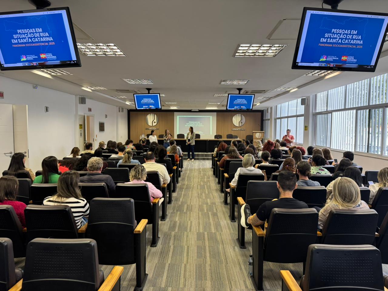 Capacitação sobre atendimento à pessoas em situação de rua Foto Edna Klein Ascom
