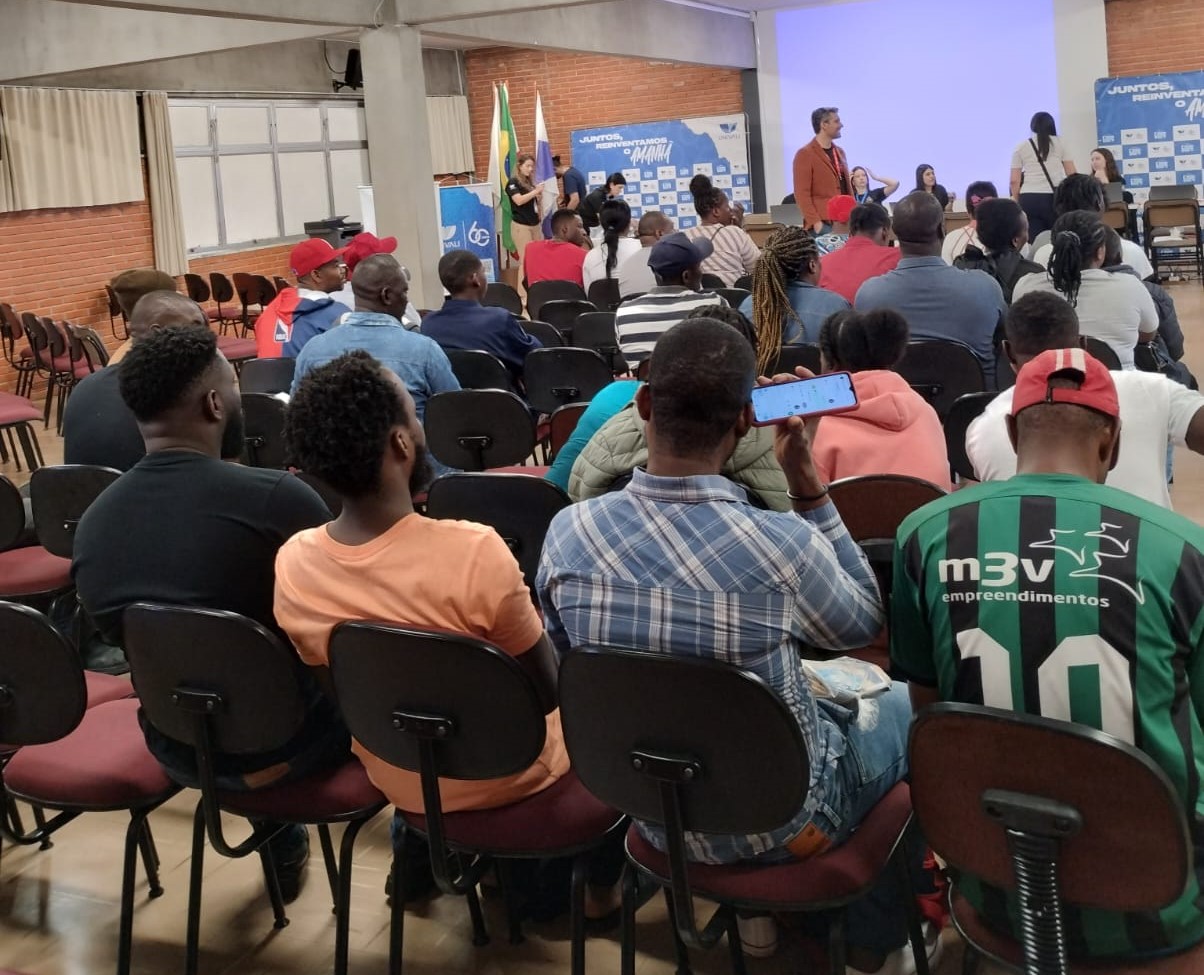MIGRANTES_HAITIANOS_BALNCAMBORIU.jpeg