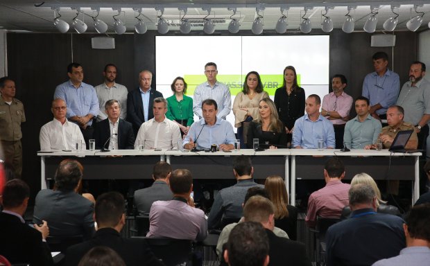 governado_moises_concede_entrevista_coletiva_dos_100_dias_de_governo_20190409_1322218958.jpg