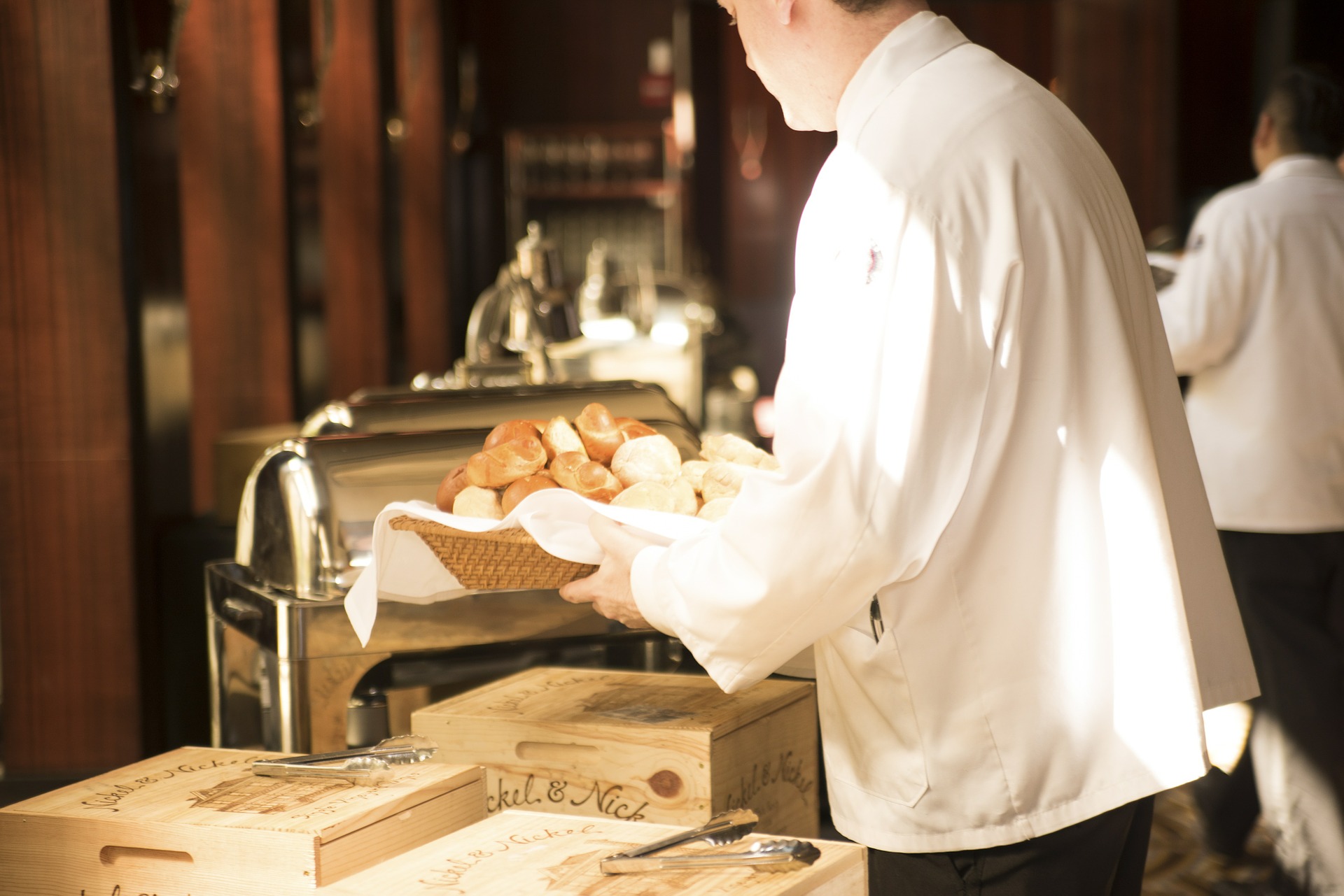 waiter 492872 1920